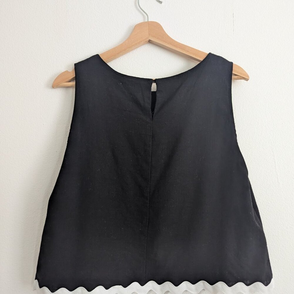 Aaron And Amber Black Linen Shell Top Size L - image 2